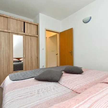 Ferienwohnung Fuer 4 Personen Ca 50 Qm In Galizana, Istrien Istrische Riviera Appartamento Pola