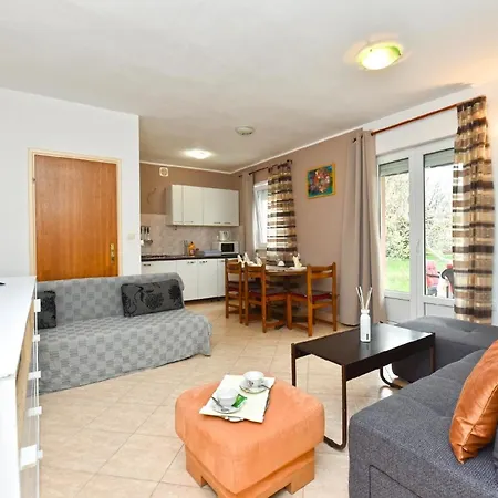 Ferienwohnung Fuer 4 Personen Ca 50 Qm In Galizana, Istrien Istrische Riviera